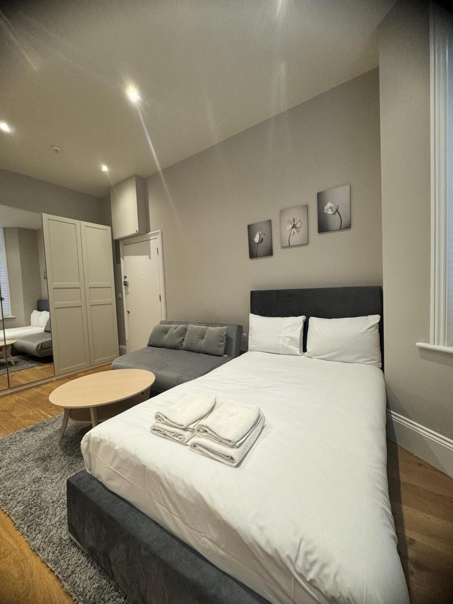 Fairhazel Gardens Studios Лондон Стая снимка