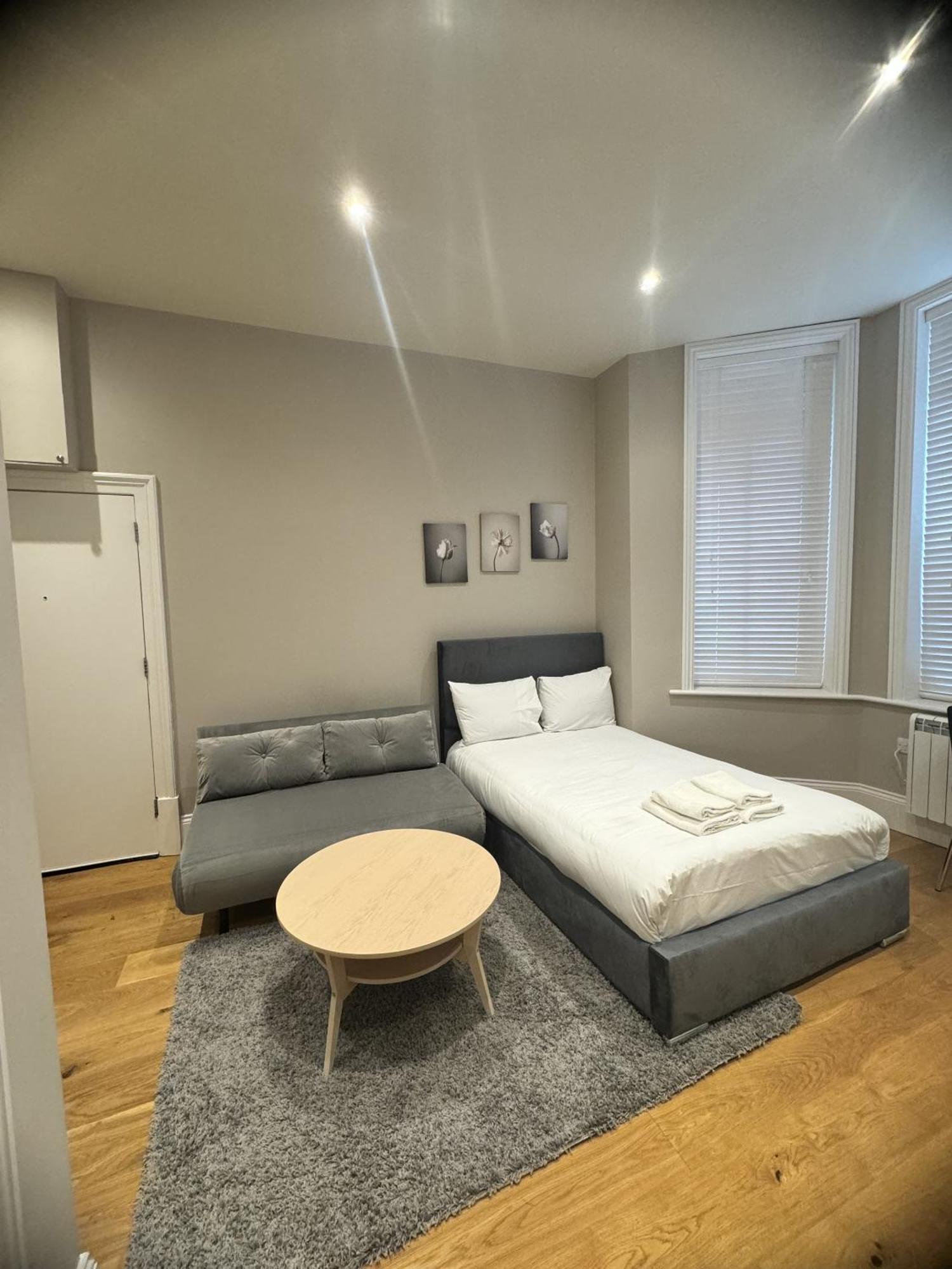 Fairhazel Gardens Studios Лондон Стая снимка